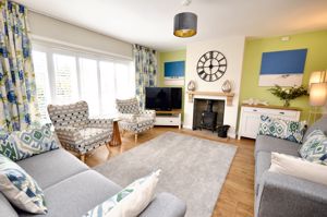 Living room- click for photo gallery